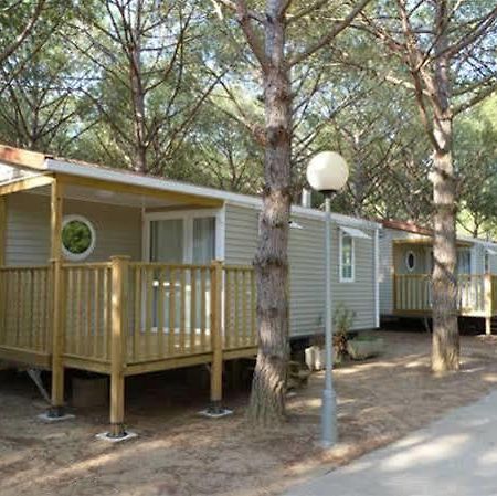Camping Neptuno Hotel Pals Exterior photo