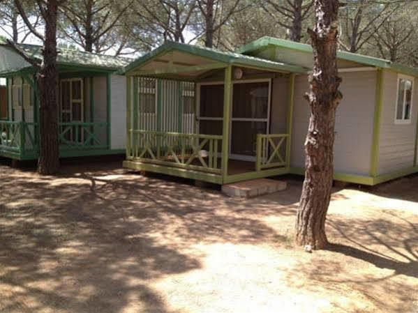 Camping Neptuno Hotel Pals Exterior photo